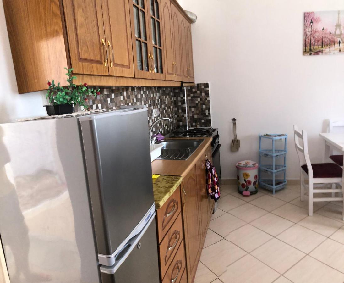 Teo Apartment Саранда Екстер'єр фото