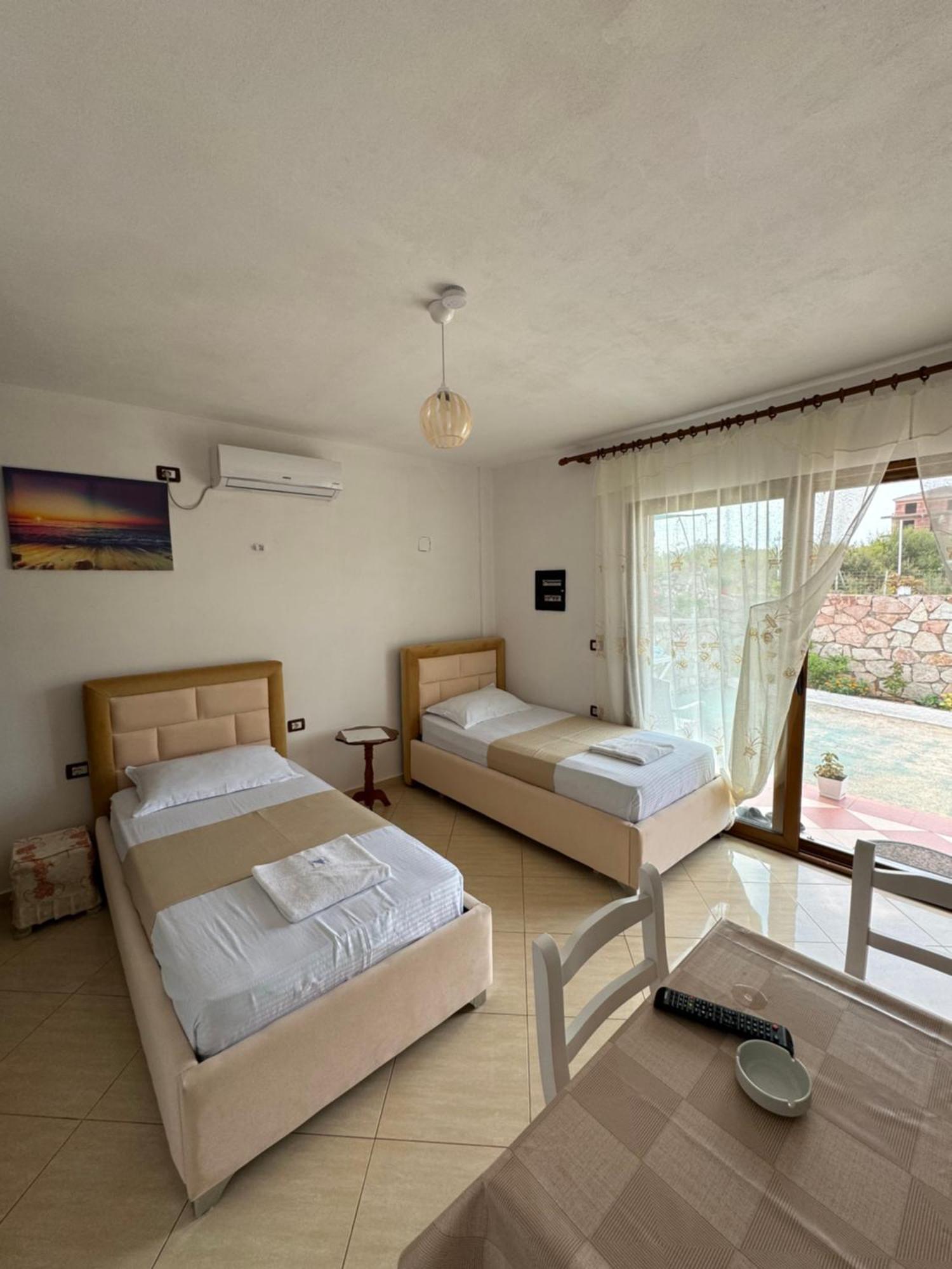 Teo Apartment Саранда Екстер'єр фото