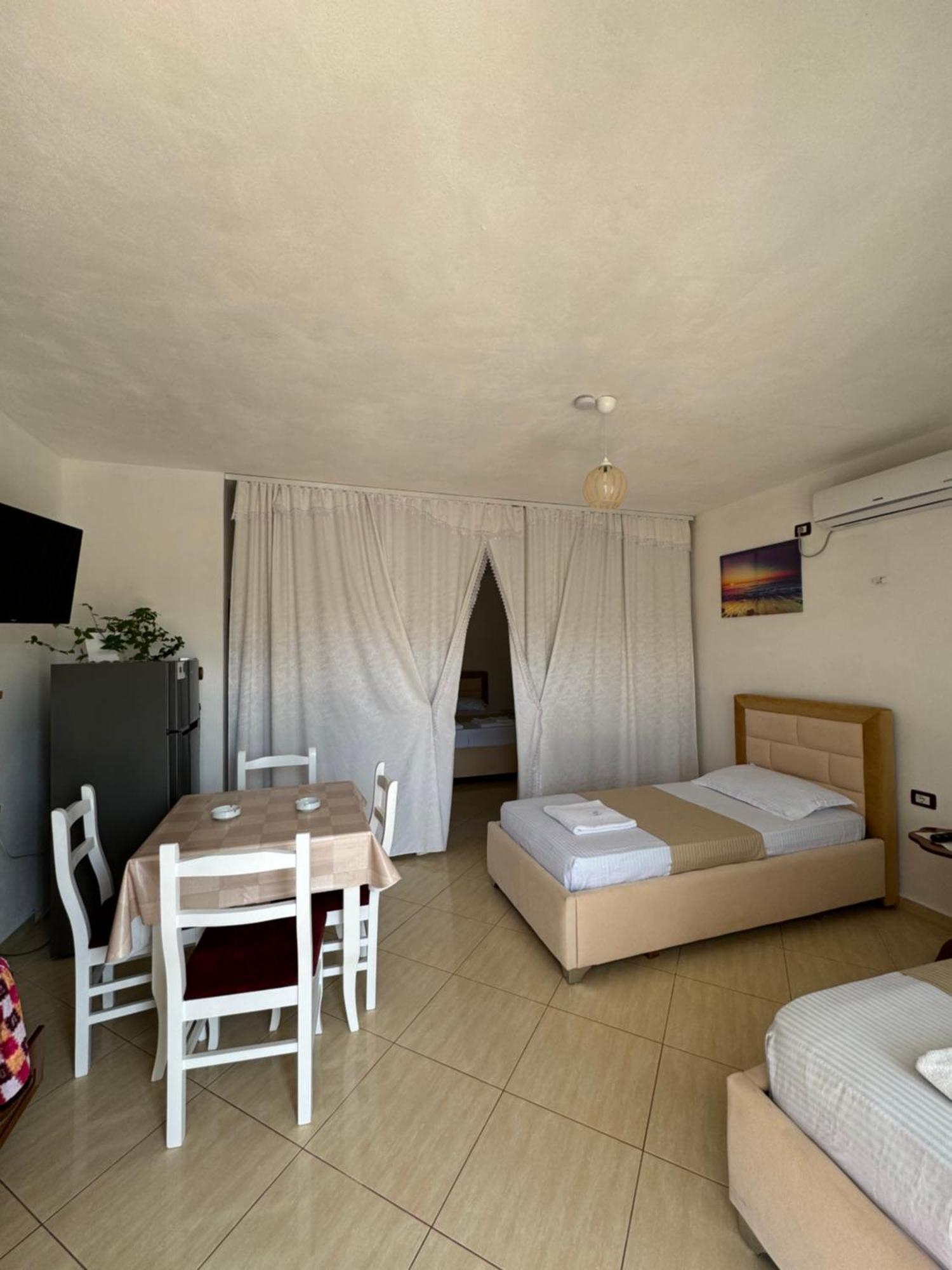 Teo Apartment Саранда Екстер'єр фото