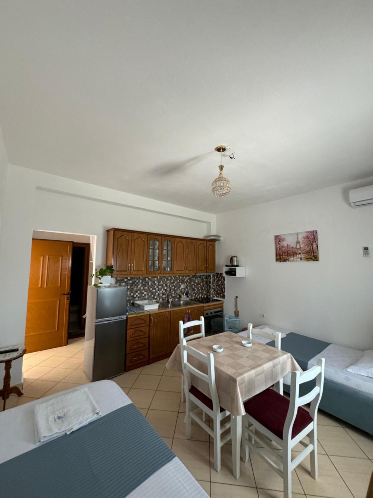 Teo Apartment Саранда Екстер'єр фото