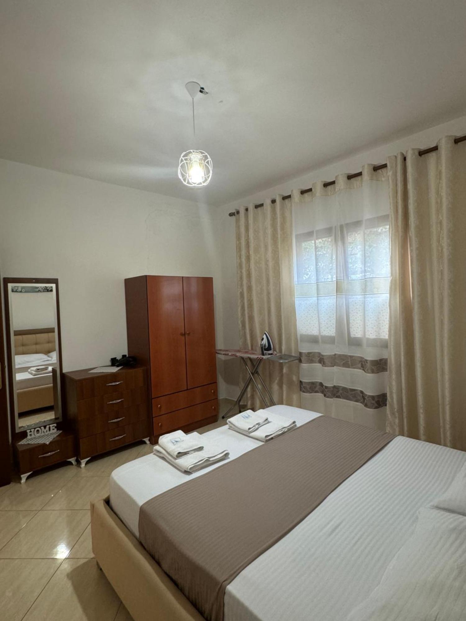 Teo Apartment Саранда Екстер'єр фото